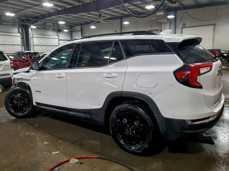 2022 GMC TERRAIN AT4  