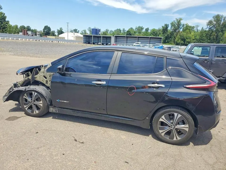 2018 NISSAN LEAF SV  