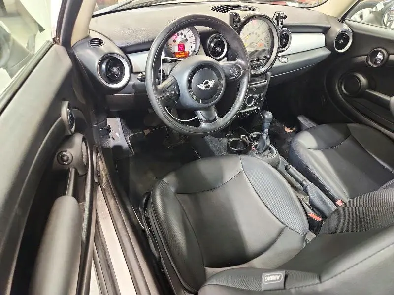 2012 MINI COOPER   