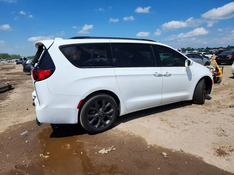 2019 CHRYSLER PACIFICA TOURING L PLUS  