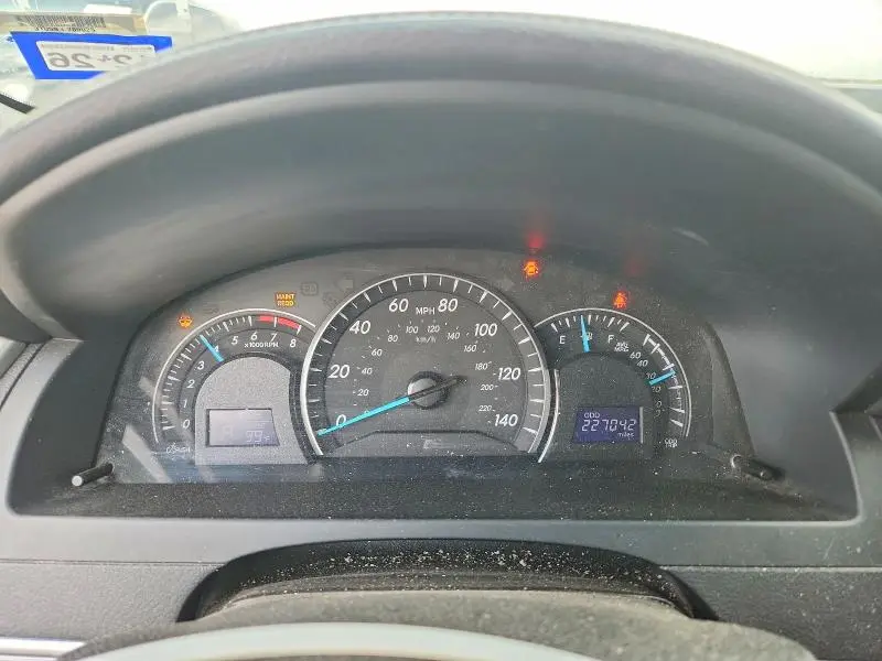 2014 TOYOTA CAMRY LE  
