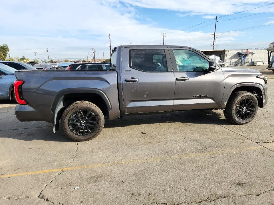 2024 TOYOTA TUNDRA LIMITED  