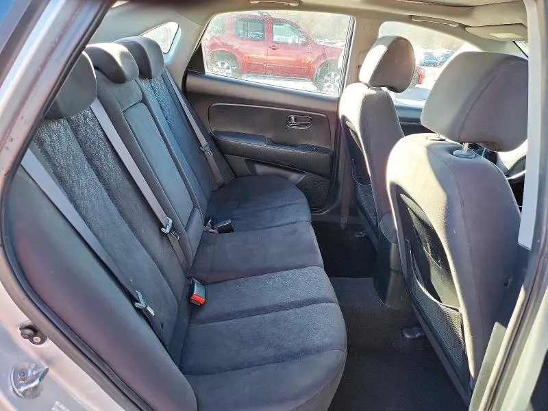 2010 HYUNDAI ELANTRA SE  