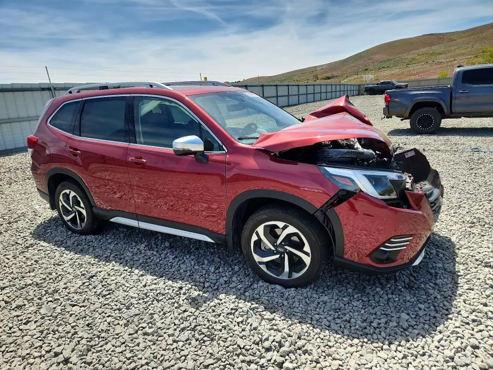 2023 SUBARU FORESTER TOURING  