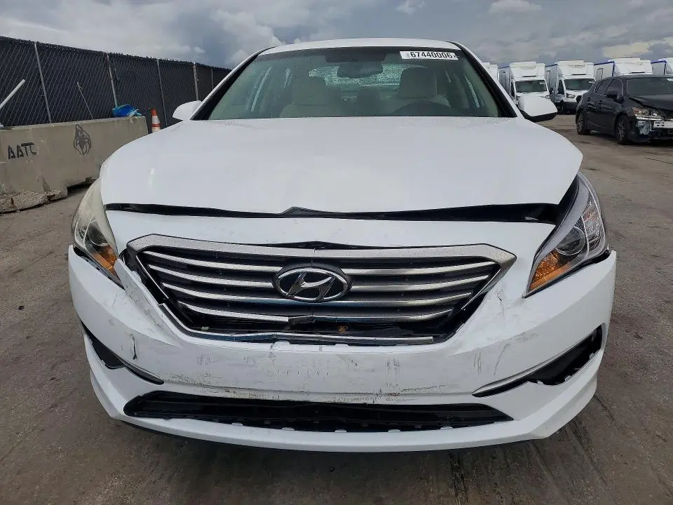 2017 HYUNDAI SONATA SE  