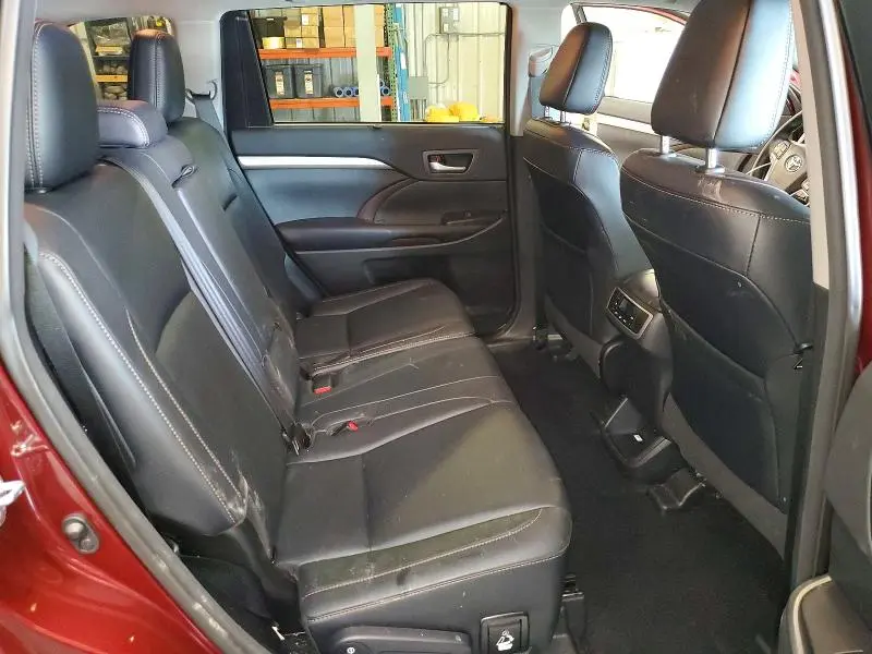 2017 TOYOTA HIGHLANDER XLE  