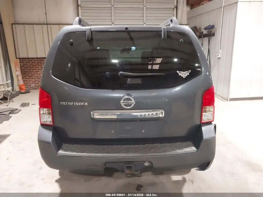 2012 NISSAN PATHFINDER SV