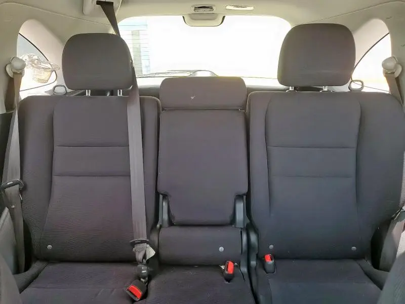 2011 HONDA CR-V LX  