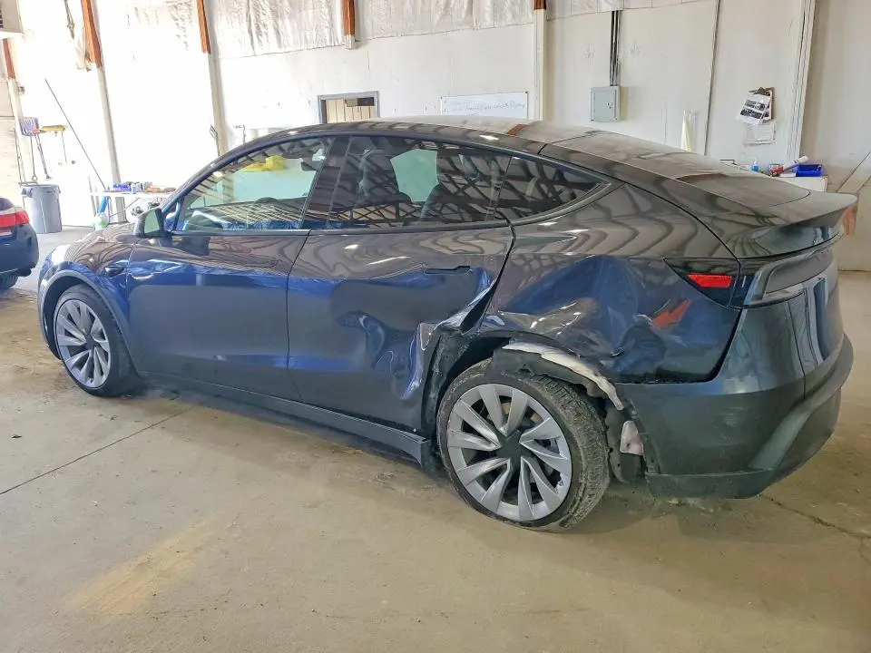 2026 TESLA MODEL Y   