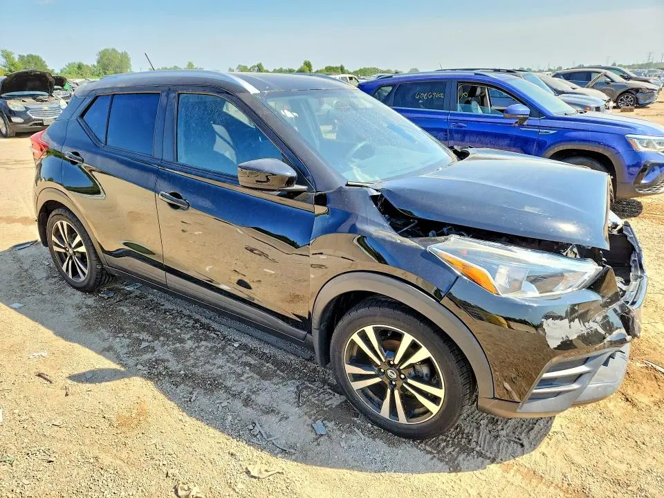 2018 NISSAN KICKS SV  