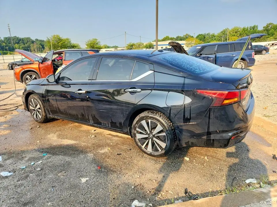2019 NISSAN ALTIMA SV  