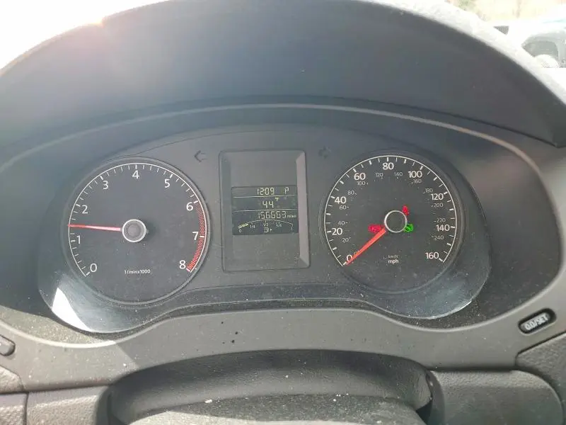 2011 VOLKSWAGEN JETTA SE  