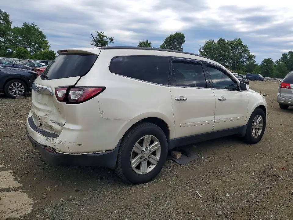 2014 CHEVROLET TRAVERSE LT  