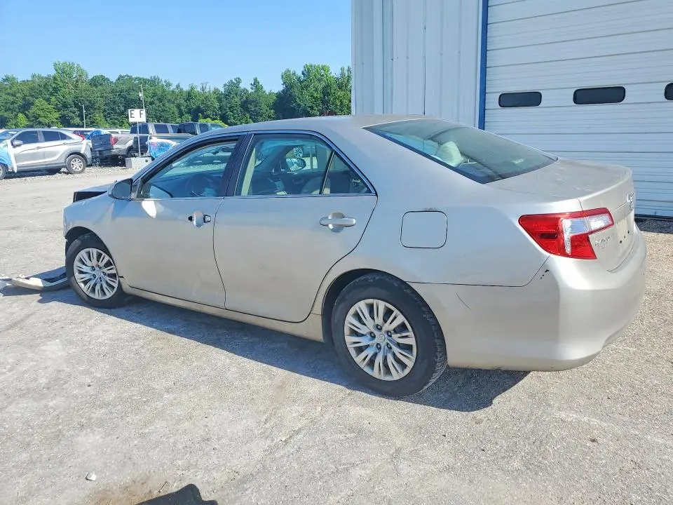 2014 TOYOTA CAMRY L  