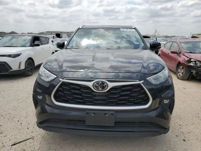 2020 TOYOTA HIGHLANDER XLE  