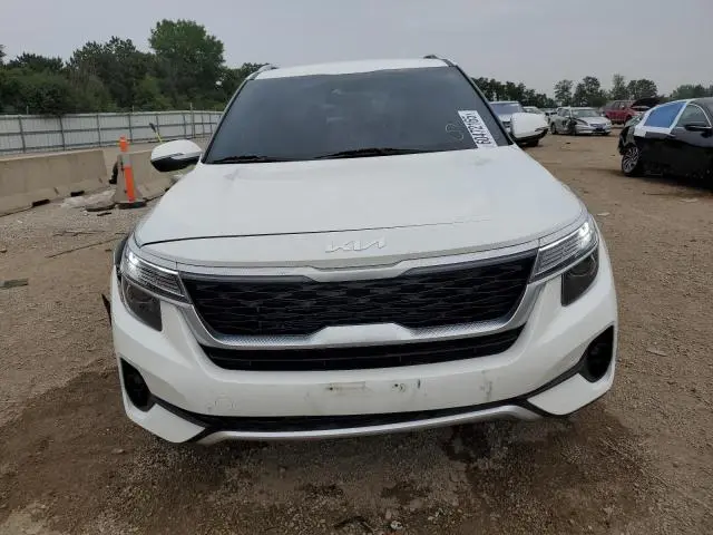 2023 KIA SELTOS S  