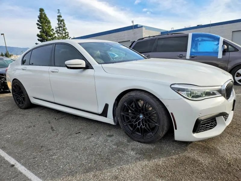2017 BMW 750 XI  