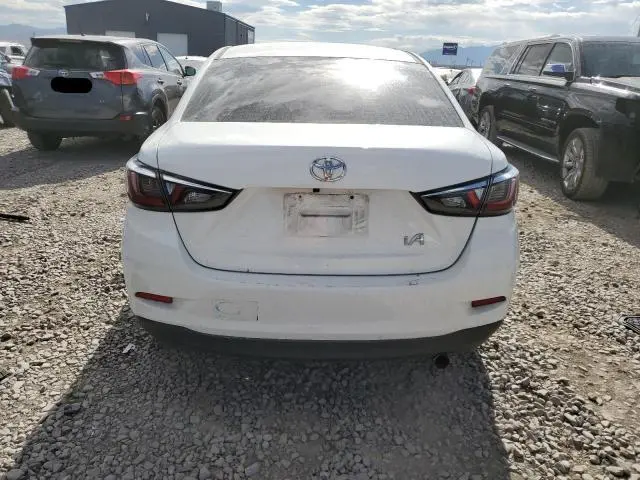 2017 TOYOTA YARIS IA   