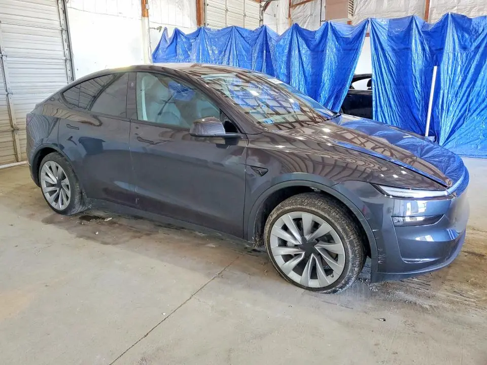 2026 TESLA MODEL Y   