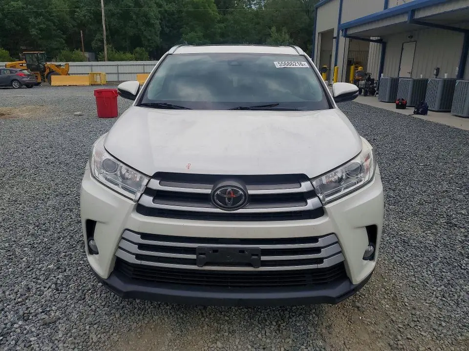 2018 TOYOTA HIGHLANDER XLE  