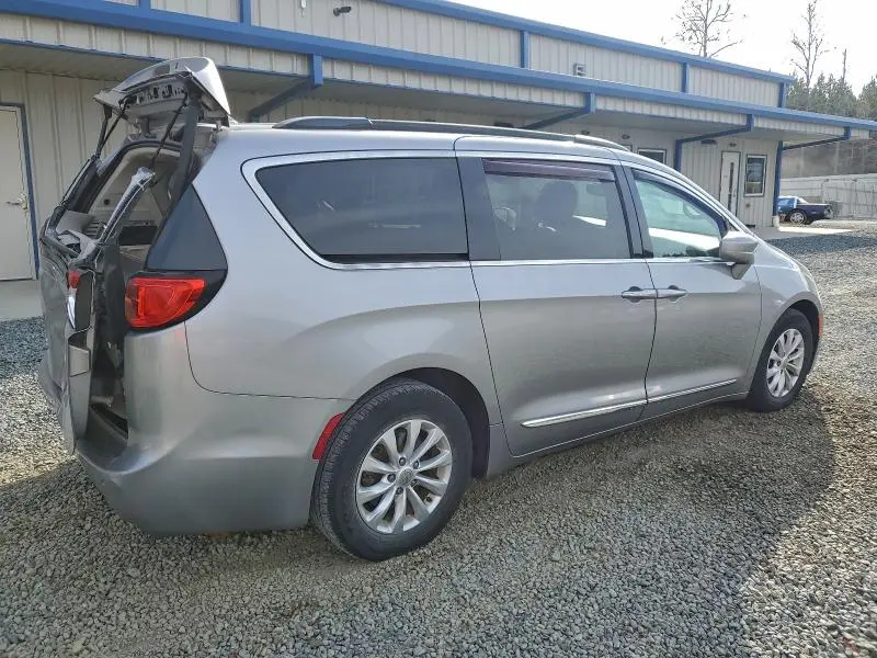2017 CHRYSLER PACIFICA TOURING L  