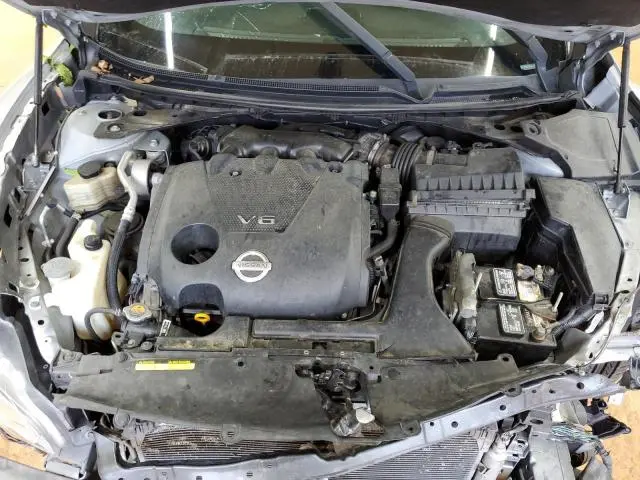 2012 NISSAN MAXIMA S  