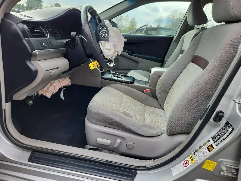 2012 TOYOTA CAMRY LE  