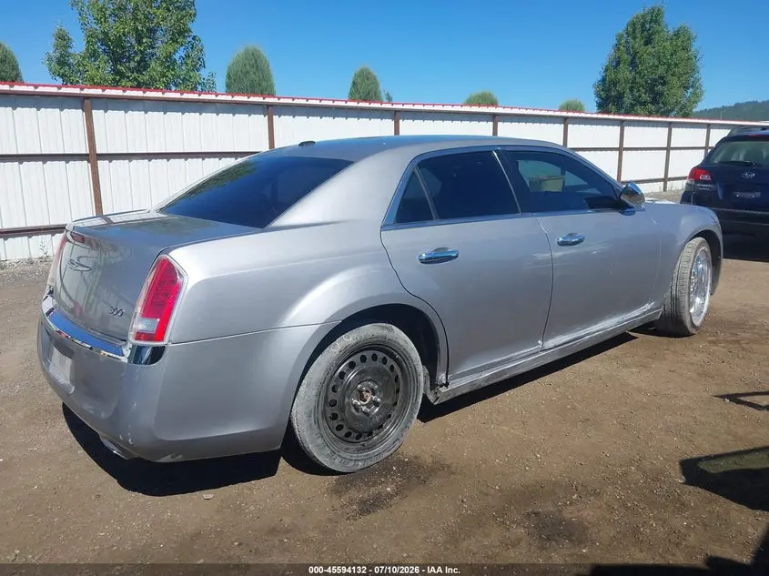 2011 CHRYSLER 300 LIMITED
