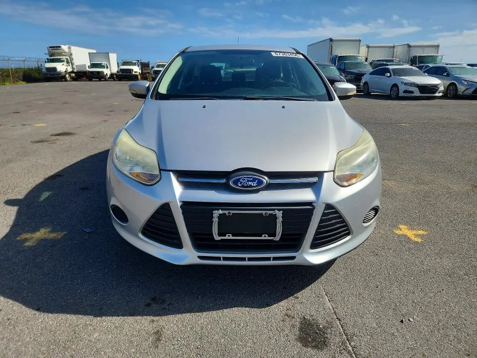 2013 FORD FOCUS SE  