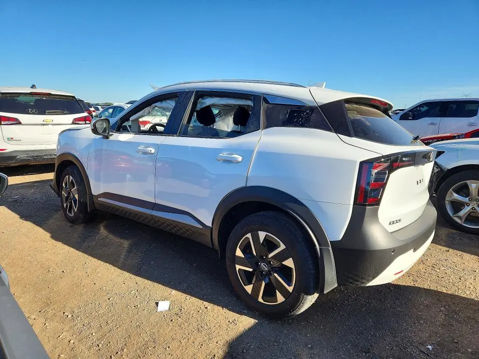 2025 NISSAN KICKS SV  