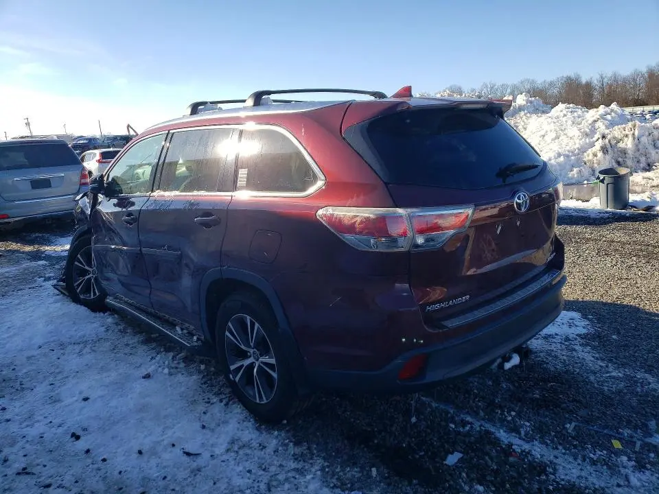 2016 TOYOTA HIGHLANDER XLE  