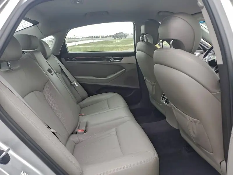 2017 GENESIS G80 BASE  