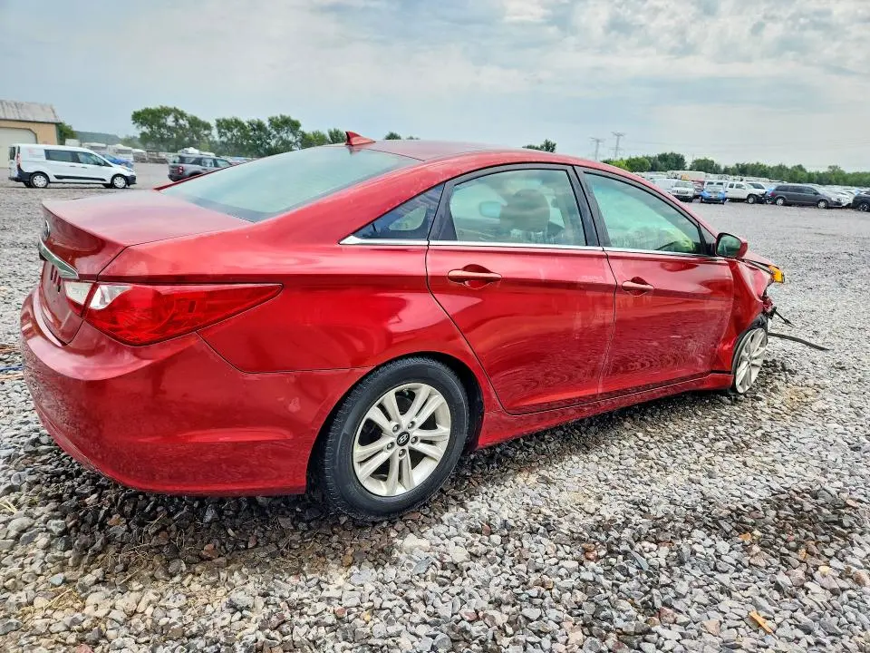 2012 HYUNDAI SONATA GLS  