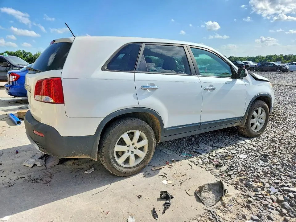 2011 KIA SORENTO LX  