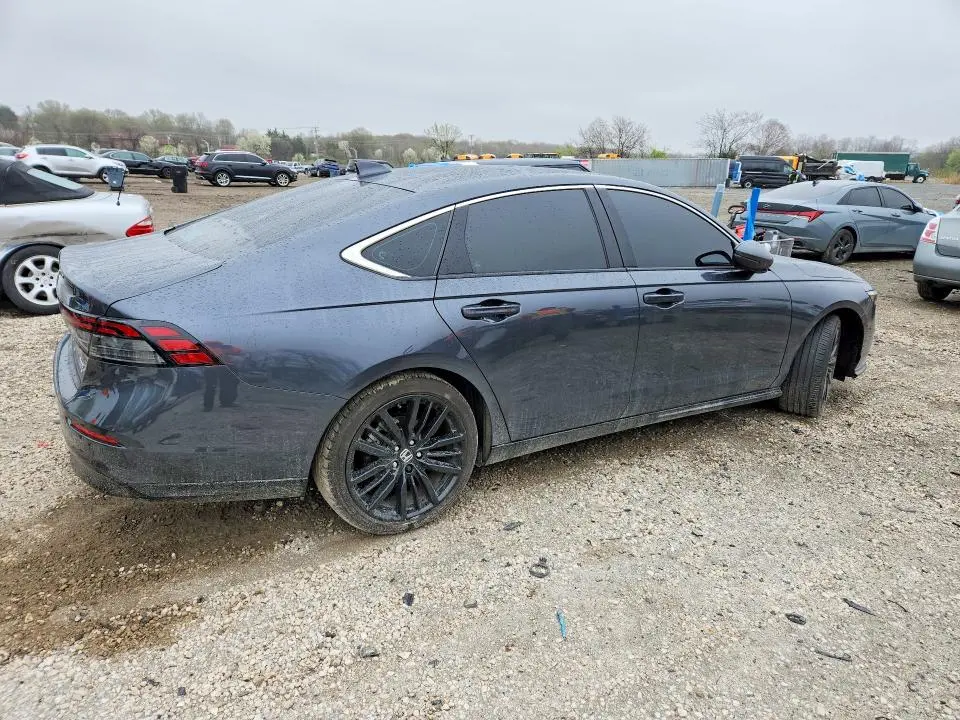 2023 HONDA ACCORD TOURING HYBRID  