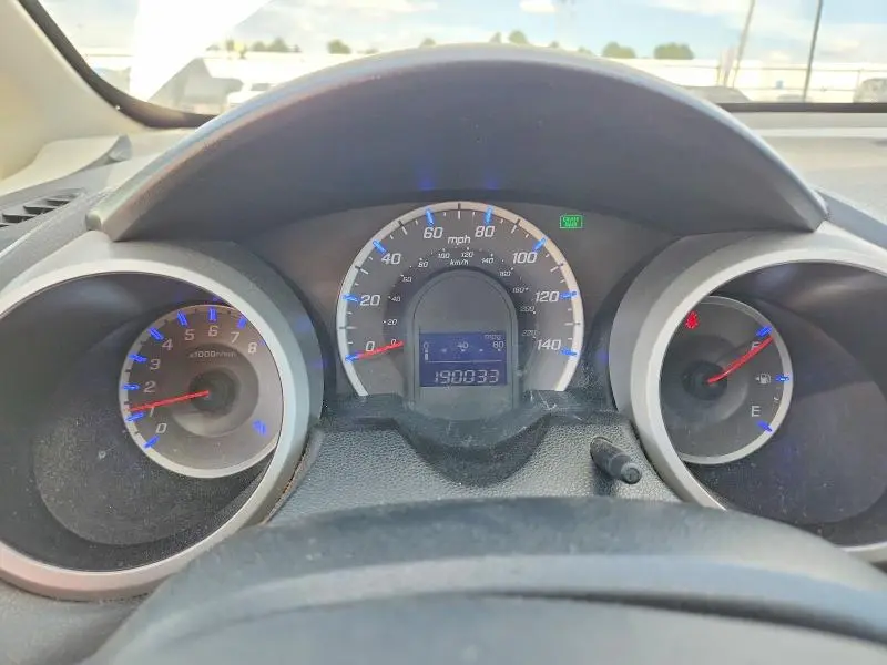 2012 HONDA FIT   