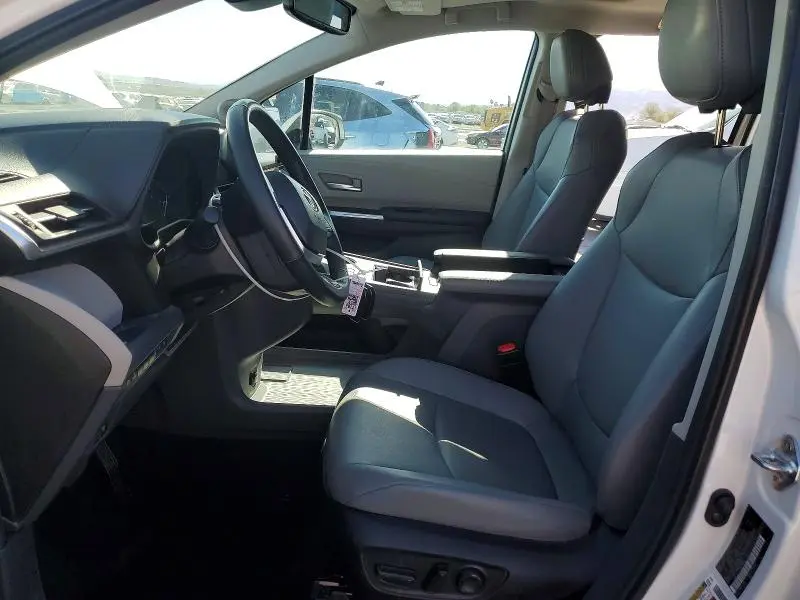 2024 TOYOTA SIENNA XLE 7-PASSENGER  