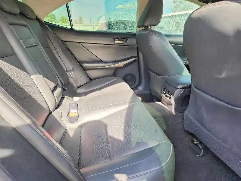 2017 LEXUS IS 200T  