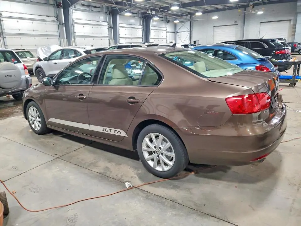 2012 VOLKSWAGEN JETTA SE  