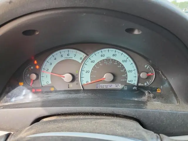 2011 TOYOTA CAMRY SE  