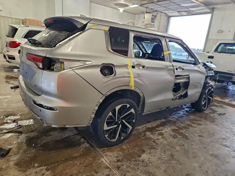 2023 MITSUBISHI OUTLANDER SE  
