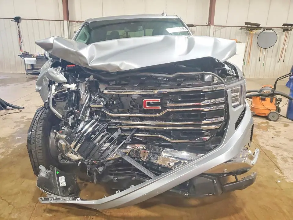 2026 GMC SIERRA K1500 SLT  