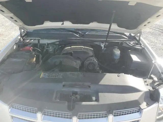 2011 CADILLAC ESCALADE LUXURY  