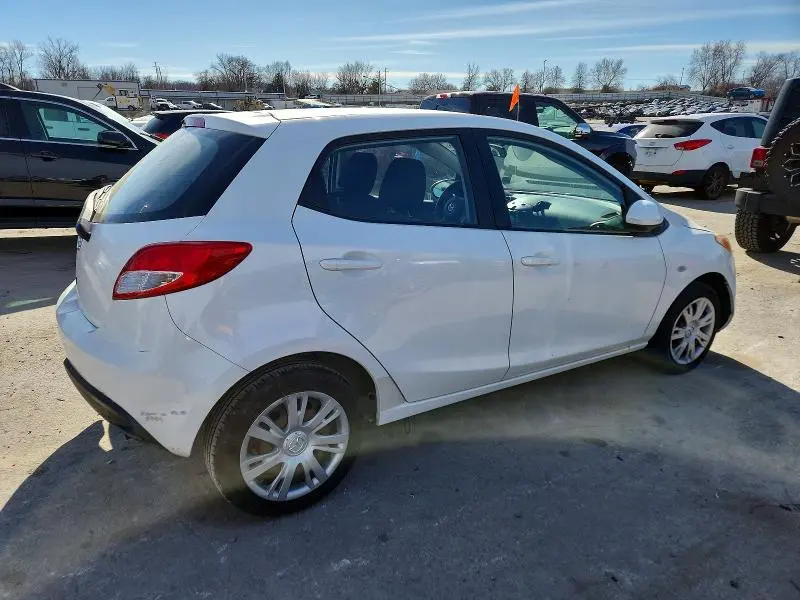 2011 MAZDA MAZDA2   