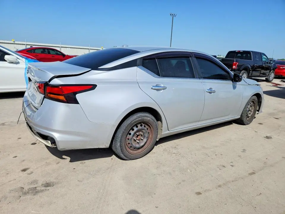 2020 NISSAN ALTIMA S  
