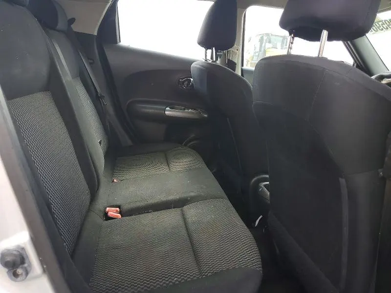 2015 NISSAN JUKE S  