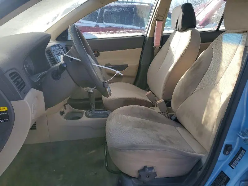 2010 HYUNDAI ACCENT GLS  