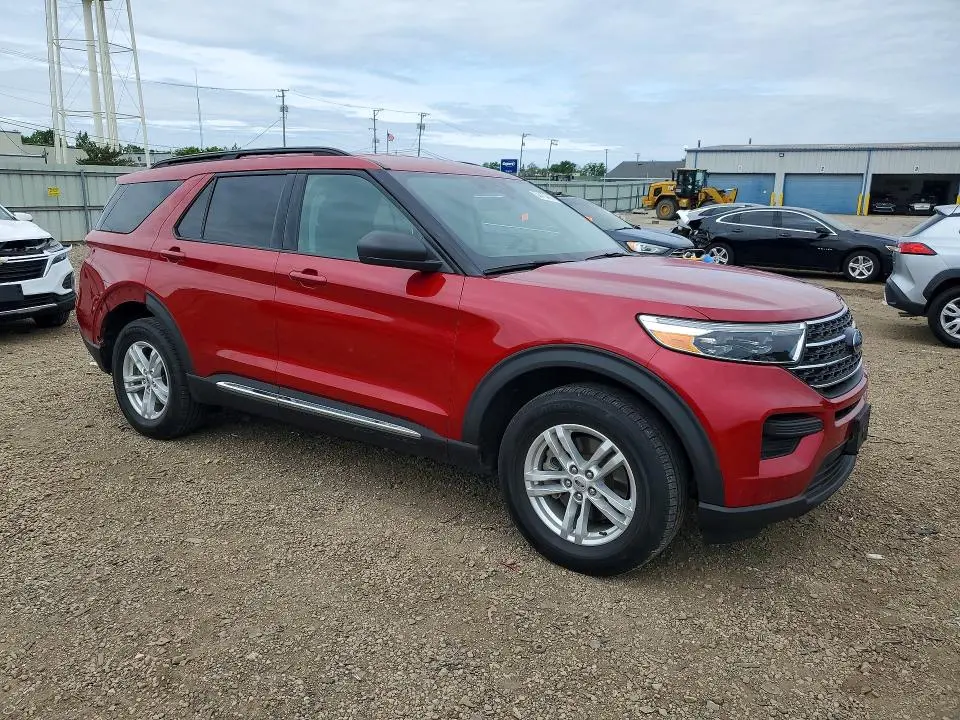 2021 FORD EXPLORER XLT  