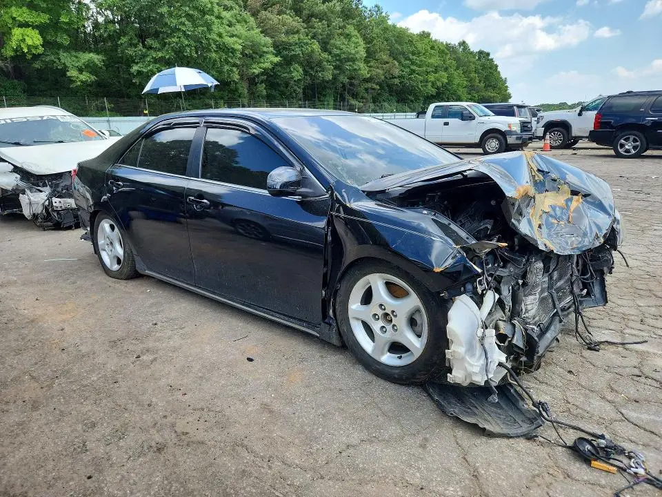 2012 TOYOTA CAMRY XLE V6  