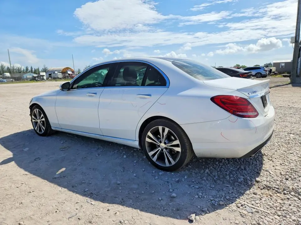 2015 MERCEDES-BENZ C 300  